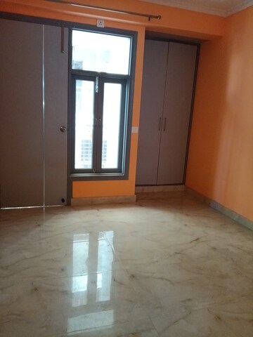 Room in 1 BHK Builder Floor at Chattarpur – for Rent