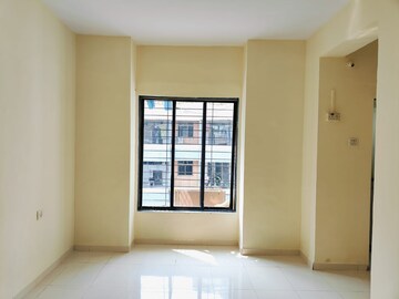 Room in 1 BHK Apartment at Seawoods – for Sale