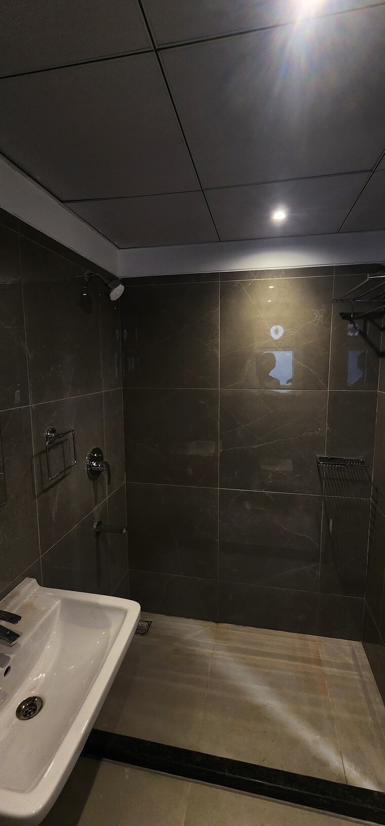 Bathroom, rajapushpa-provincia 3 Bedroom 1715 Sq.Ft. Apartment In Narsingi Hyderabad 9315092