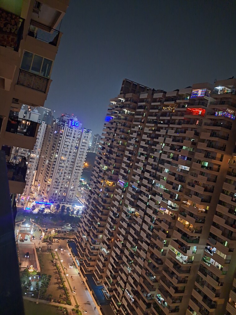 Exterior View, prateek-grand-city 2 Bedroom 970 Sq.Ft. Apartment In Siddharth Vihar Ghaziabad 9315078