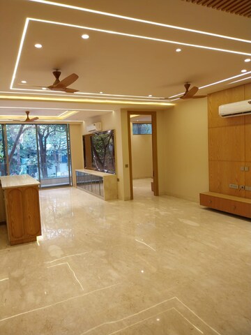 Living Room in 4 BHK Builder Floor at Malibu Shopping Arcade, Sector 47 – for Sale