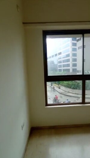 Room in 2 BHK Apartment at L&T Emerald Isle, Powai – for Rent