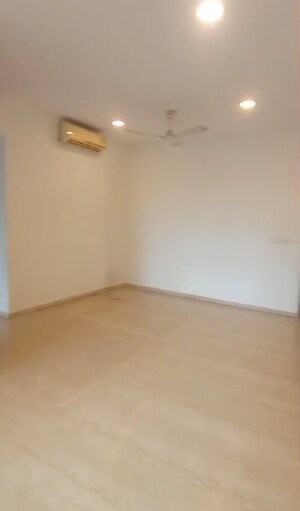 Room in 2 BHK Apartment at L&T Emerald Isle, Powai – for Rent