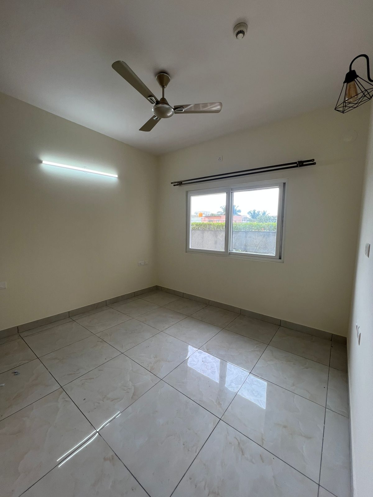 3 BHK Apartment For Sale in Prestige Park Square