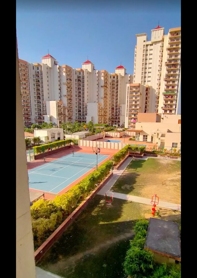 Swimming Pool, spaze-privvy-the-address 2 Bedroom 1297 Sq.Ft. Apartment In Sector 93 Gurgaon 9315115