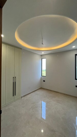 4 BHK Builder Floor For Sale in Unitech Escape, Sector 50