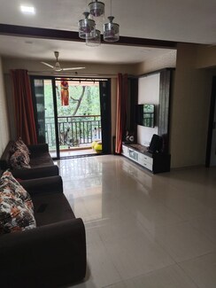 2 BHK + Pooja Room Apartment For Sale in Lodha Paradise