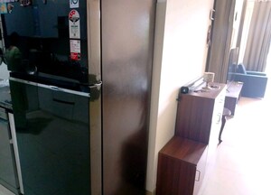 Building Lobby in 3 BHK Apartment at BPTP Amstoria, Sector 102 – for Rent