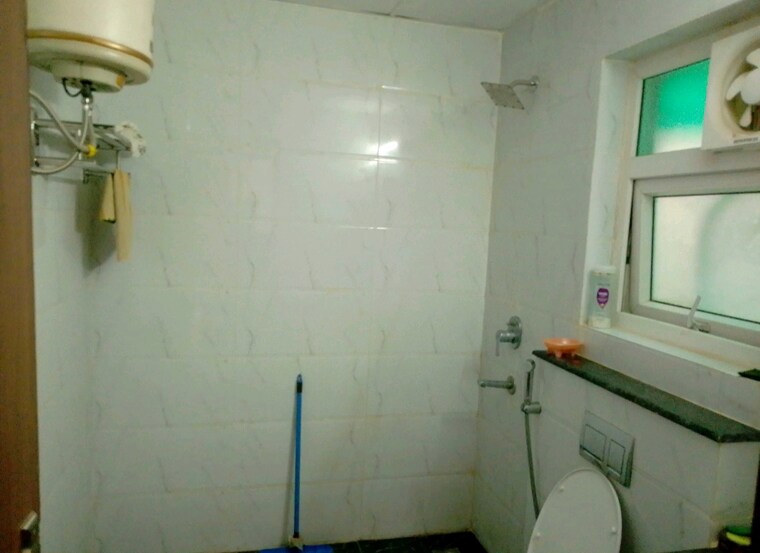 Bathroom, bptp-amstoria 3 Bedroom 2384 Sq.Ft. Apartment In Sector 102 Gurgaon 9315132