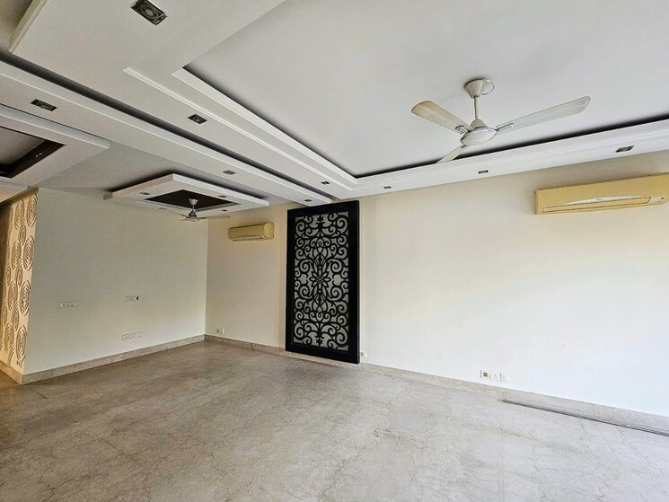 Room, dlf-city-phase-v 2 Bedroom 950 Sq.Ft. Apartment In Dlf Phase V Gurgaon 9315138