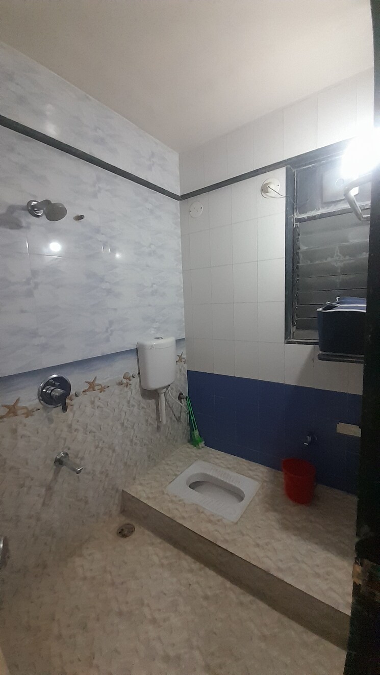 Bathroom, darode-jog-crossover-county 2 Bedroom 1050 Sq.Ft. Apartment In Sinhagad Road Pune 9315161