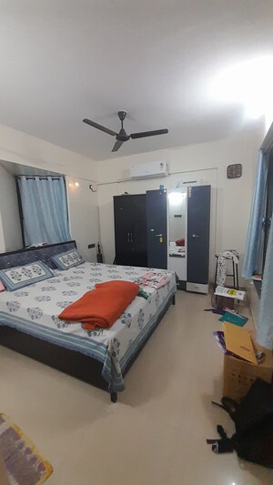 Team Area in 2 BHK Apartment at Darode Jog Crossover County, Sinhagad Road – for Sale