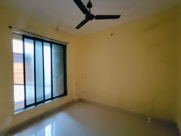 Room in 2 BHK Apartment at Seawoods – for Sale