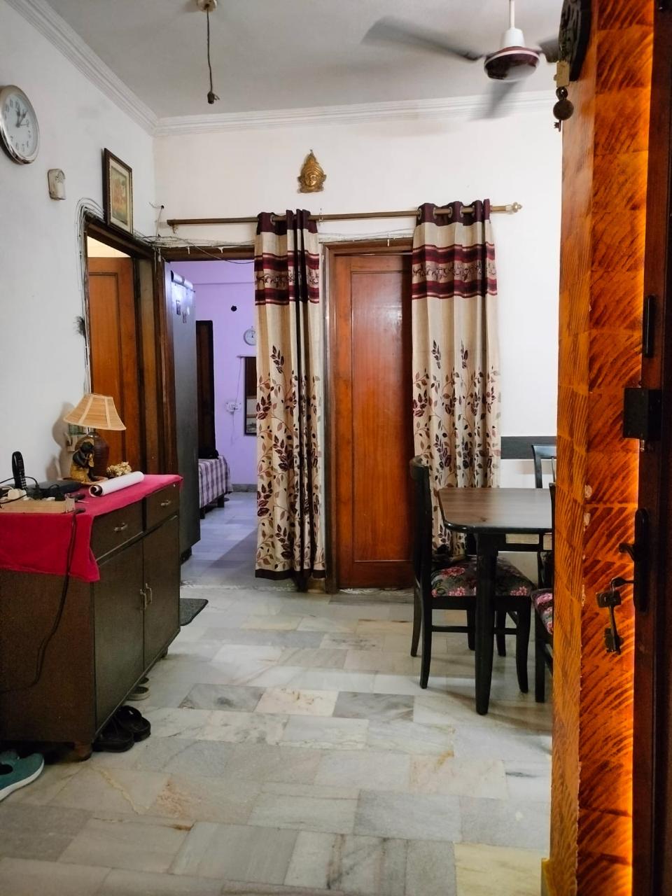 2 BHK Builder Floor For Rent in Chittaranjan Park