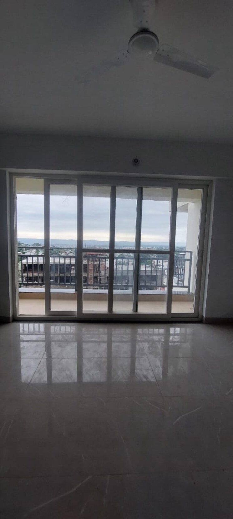 Room, sahastradhara road 3 Bedroom 2300 Sq.Ft. Apartment In Sahastradhara Road Dehradun 9315182