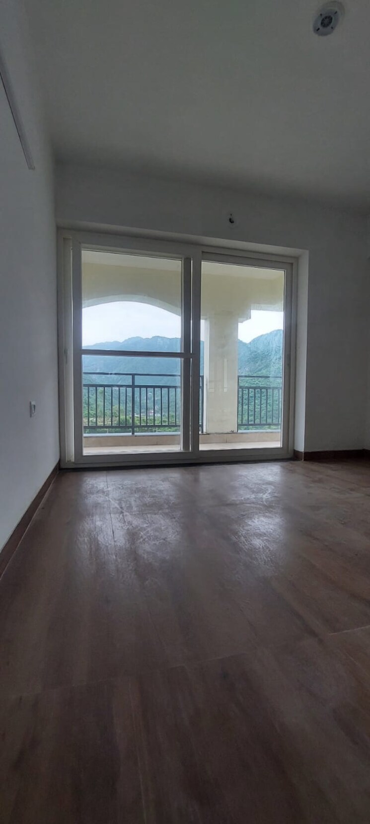 Room, sahastradhara road 3 Bedroom 2300 Sq.Ft. Apartment In Sahastradhara Road Dehradun 9315182