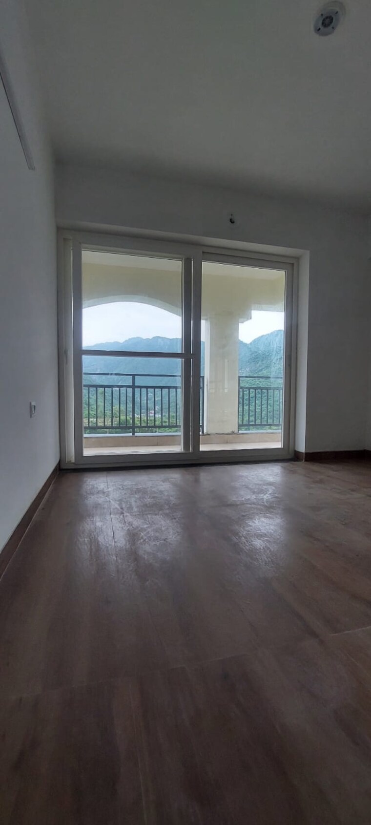 Room, sahastradhara road 3 Bedroom 2300 Sq.Ft. Apartment In Sahastradhara Road Dehradun 9315182