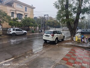 Parking in 3 BHK Apartment at Pragati Apartments Dwarka, Sector 11 Dwarka – for Rent