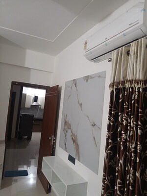 Room in 3 BHK Builder Floor at Sector 9 – for Rent