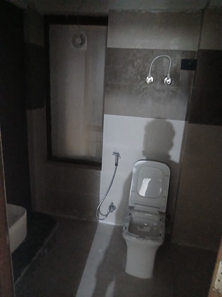 Bathroom, sector 9 3 Bedroom 1450 Sq.Ft. Builder Floor In Sector 9 Hisar 9315246