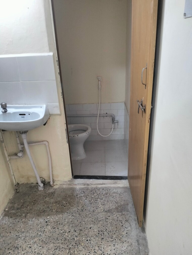 Bathroom, chandan-garden 3 Bedroom 1650 Sq.Ft. Apartment In Nibm Road Pune 9315248