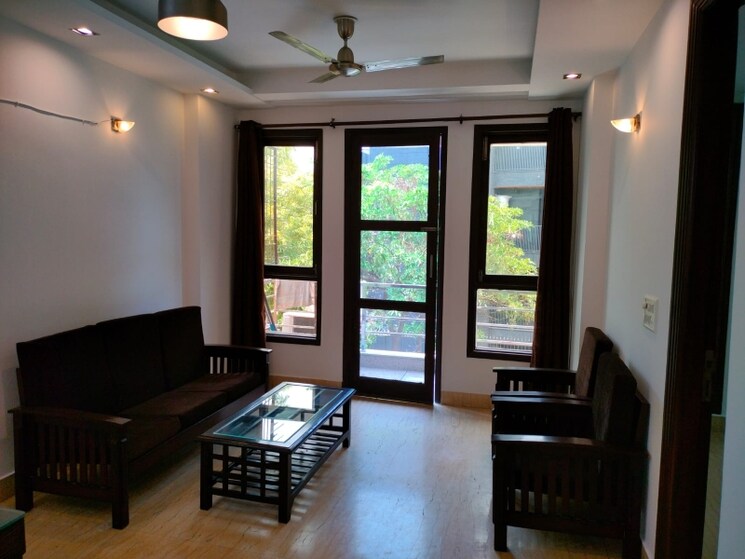 Living Room, kailash colony 3 Bedroom 1400 Sq.Ft. Builder Floor In Kailash Colony Delhi 9315267