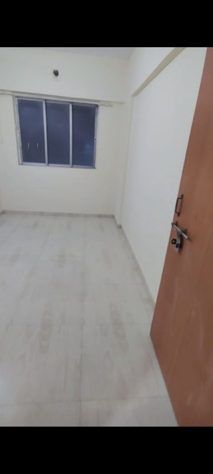 Room, bindra-complex 1 RK 225 Sq.Ft. Apartment In Andheri East Mumbai 9315278