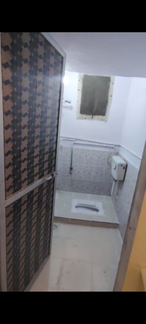 Bathroom in 1 RK Apartment at Bindra Complex, Andheri East – for Sale