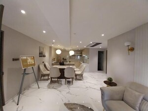 Team Area in 3 BHK Apartment at Lodha Primo, Parel – for Sale