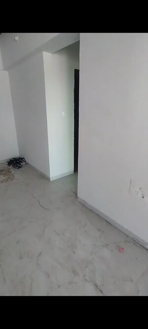 Room in 1 BHK Apartment at Haware Tilak Nagar, Tilak Nagar – for Rent