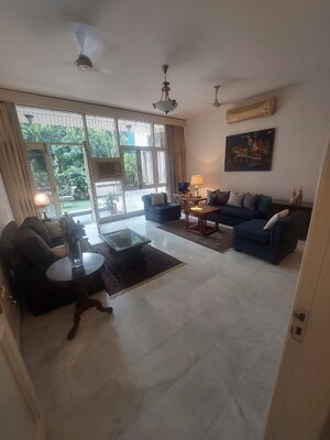 3.5 BHK Builder Floor For Rent in Greater Kailash I
