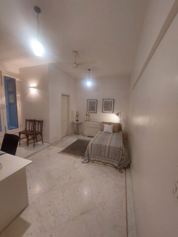 Room, greater kailash i 3.5 Bedroom 4000 Sq.Yd. Builder Floor In Greater Kailash I Delhi 9315296