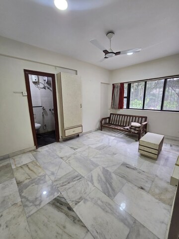 Bedroom in 1 BHK Apartment at Hiranandani Regent Hill, Powai – for Rent