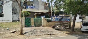  Shop – Exterior View View at Delta I Greater Noida - for Rent