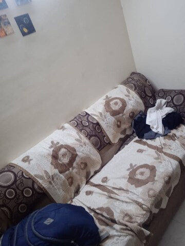 Furnished Amenities in 1 BHK Builder Floor at Lajpat Nagar – for Rent