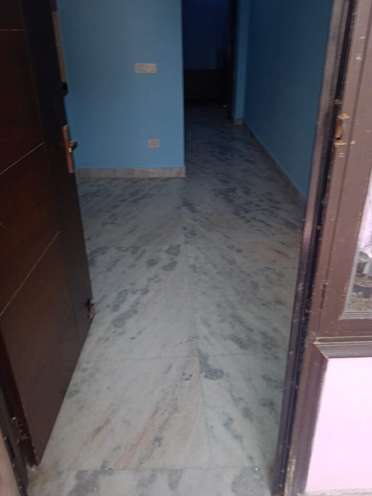 Room, lajpat nagar 2 Bedroom 900 Sq.Ft. Builder Floor In Lajpat Nagar Delhi 9315369
