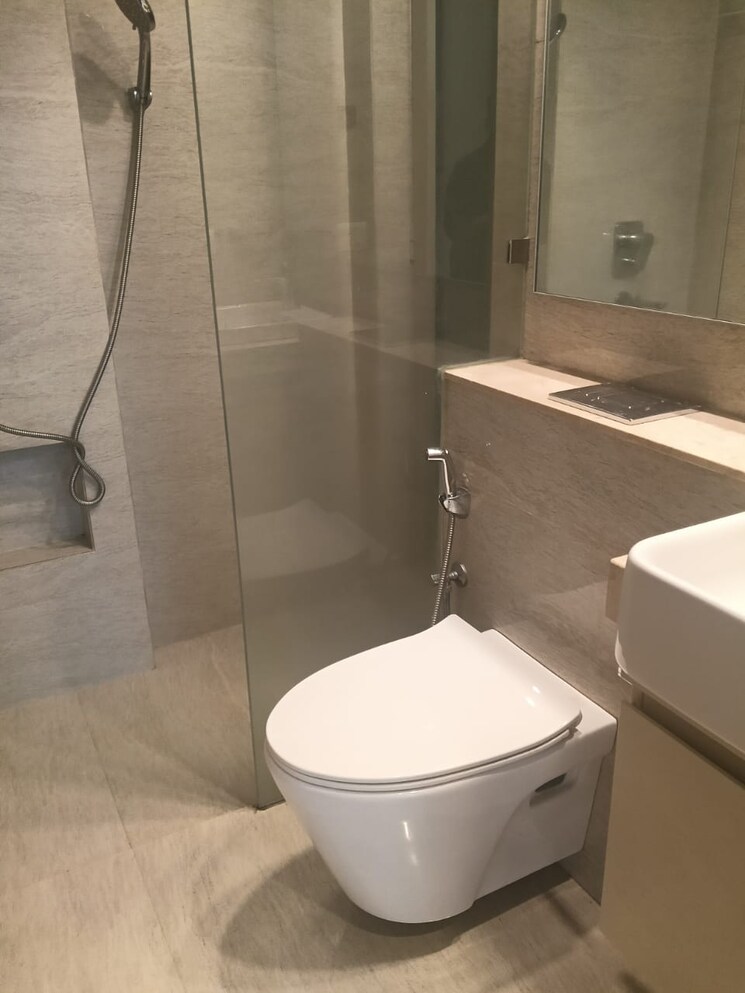 Bathroom, hiranandani-castle-rock 2 Bedroom 629 Sq.Ft. Apartment In Powai Mumbai 9315364