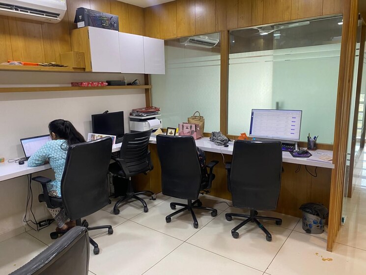 Team Area, jagatpur Commercial Office Space 905 Sq.Ft. In Jagatpur Ahmedabad 9315409