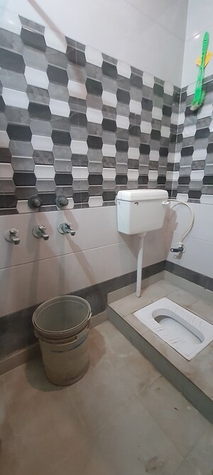 1 BHK Independent House For Rent in Sector 3