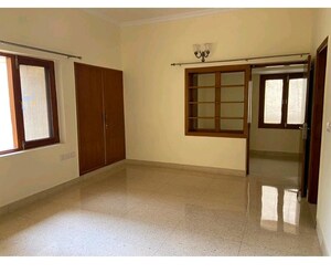 Room in 3 BHK Builder Floor at Greater Kailash I – for Rent