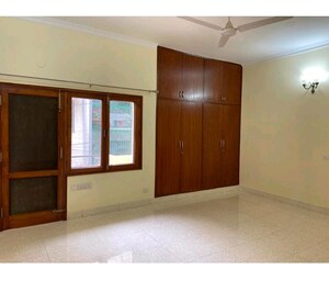 Room in 3 BHK Builder Floor at Greater Kailash I – for Rent