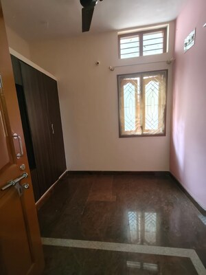 1 BHK Builder Floor For Rent in Halasuru