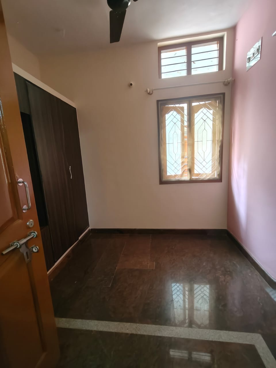 1 BHK Builder Floor For Rent in Builder Floor