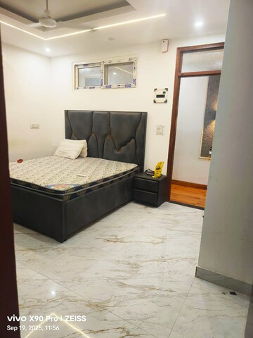 1 RK Builder Floor For Rent in Sant Nagar
