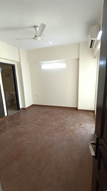 Room in 2 BHK Apartment at Sethi Max Royal, Sector 76 – for Sale