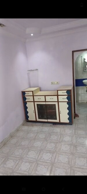 Room in 1 BHK Apartment at Chembur – for Rent