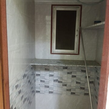 Bathroom in 5 BHK Apartment at Unnat Nagar CHS, Goregaon West – for Rent