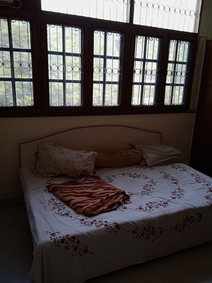Bedroom, lajpat nagar 2 Bedroom 900 Sq.Ft. Builder Floor In Lajpat Nagar Delhi 9315431