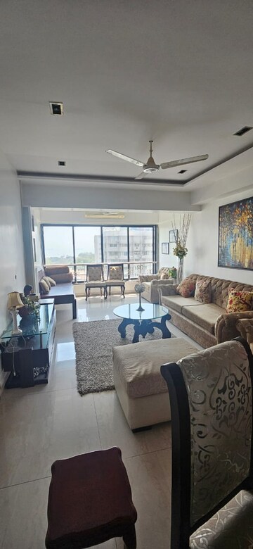Living Room in 2 BHK Apartment at Shruti CHS, Kandivali West – for Sale