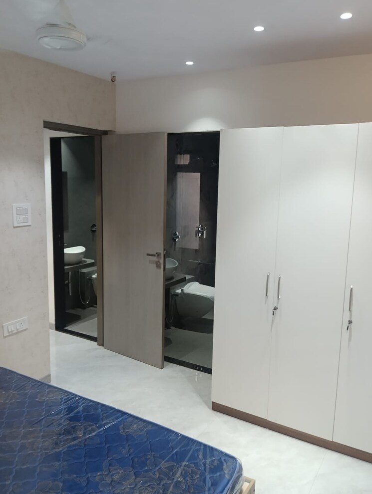 Room, crystal-hitendra-dhamm-shabha-chs 1 Bedroom 428 Sq.Ft. Apartment In Goregaon West Mumbai 9315440